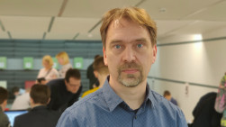 lähikuva Timo Lankisesta