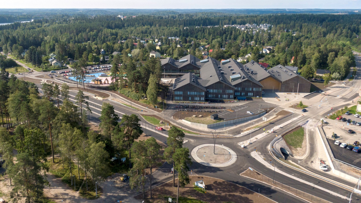 Ilmakuva Imatran Mansikkalan koulukeskuksesta.