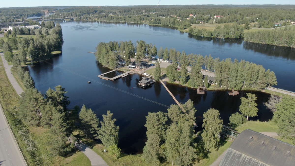 Varpasaari ja Vuoksi ylhäältä kuvattuna.