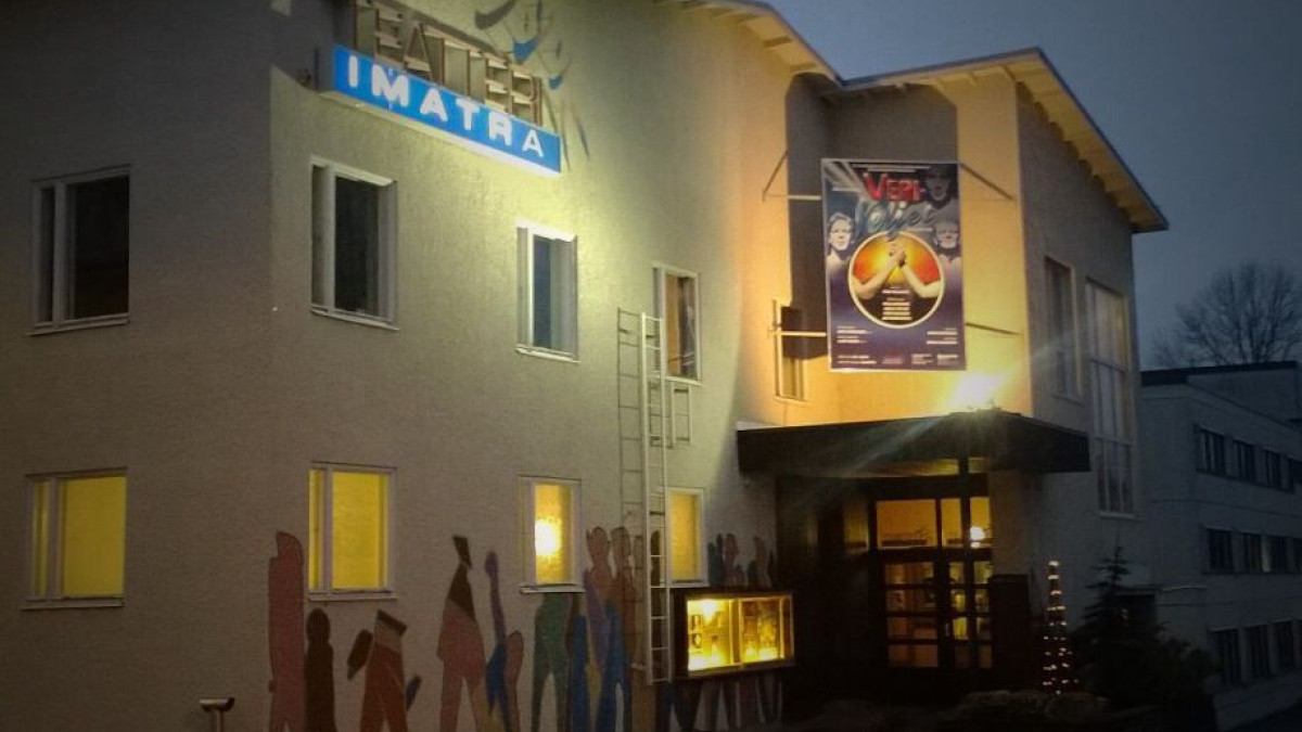 Teatteri Imatran rakennus vuonna 2013.