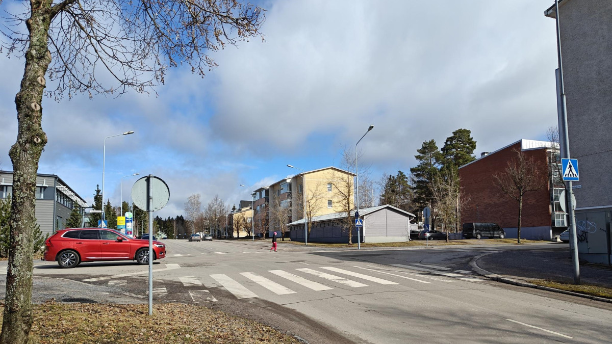 Koulukatu-Lappeentien risteys keväällä
