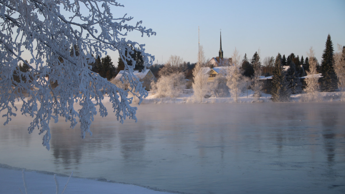 Vuoksen talvimaisema.