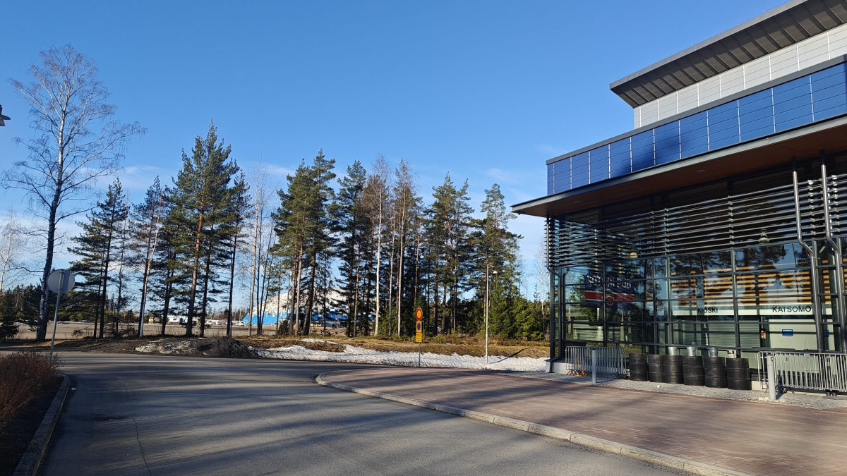 Jäähalli huhtikuussa 2025.