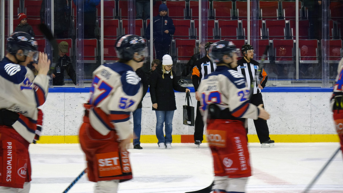 Toinen parhaita pelaajia palkinnut oli kaupunginvaltuuston puheenjohtaja Niina Malm