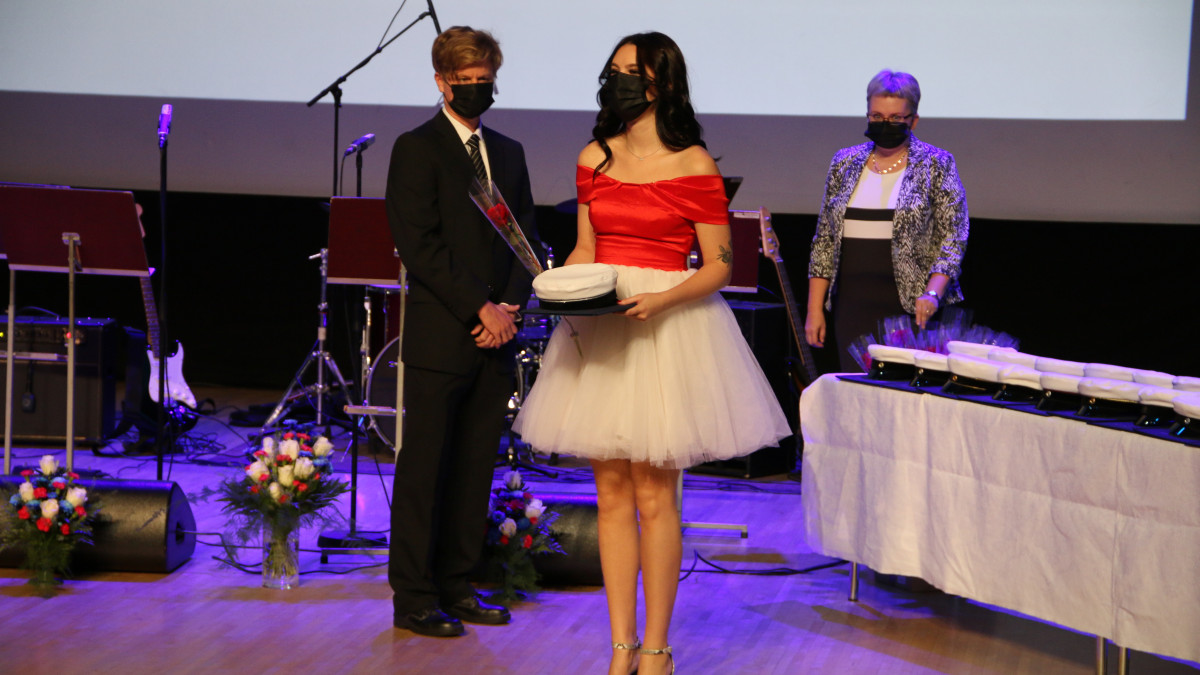 IB-lukion valmistujaisjuhla.