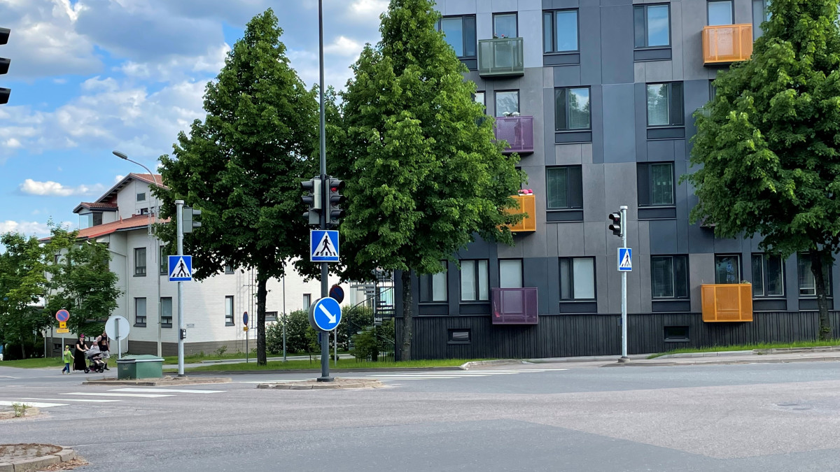 Vuoksenniskan uudisrakennukset istuvat hyvin katukuvaan.