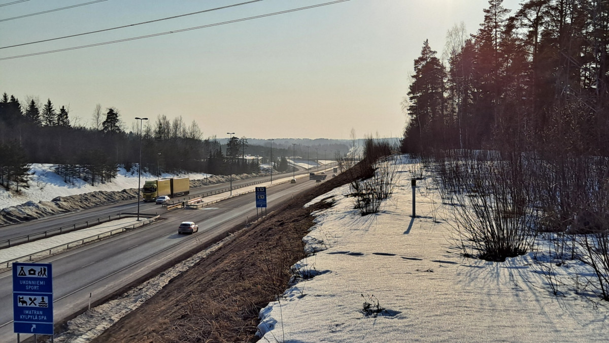 Näkymä moottoritielle.