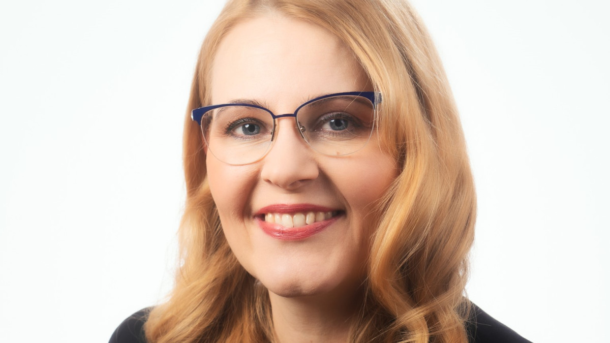 Kristine Myller.