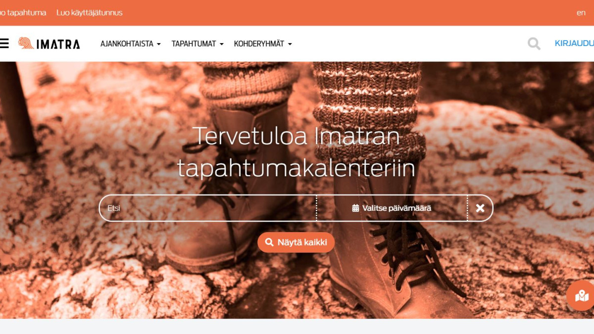 Jalat bootseissa lähikuvassa