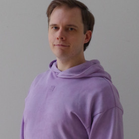 Kuvassa on yksi henkilö.