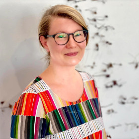 Elisa Mäkelä, piano ja muha