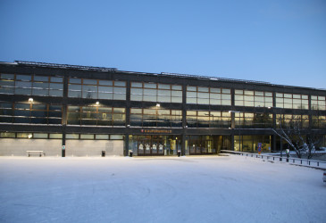 Kaupungintalon ja viereisen joulukuusen valot sammutetaan 21.12. klo 19 parin minuutin ajaksi.