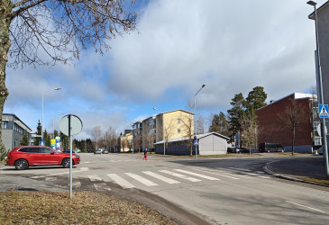 Koulukatu-Lappeentien risteys keväällä