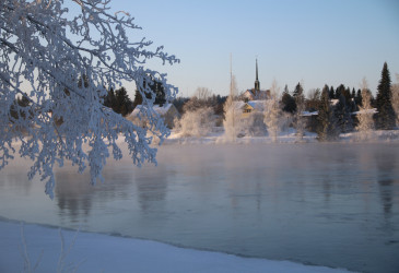 Vuoksen talvimaisema.