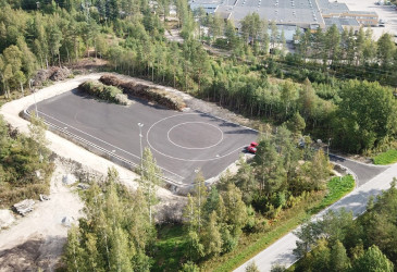 Energiapuuvarasto ilmasta käsin kuvattuna Imatran Piikadulla.