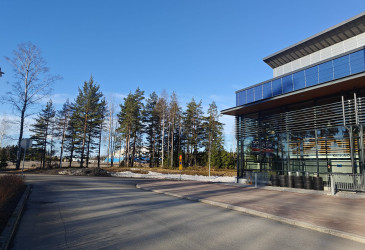 Jäähalli huhtikuussa 2025.