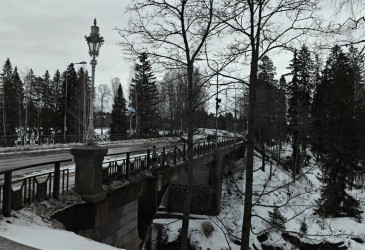 Imatrankosken ylittävä Koskisilta maaliskuussa 2026.