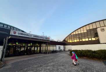 Imatran uimahallin pääsisäänkäynti.