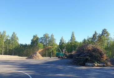 Haketuskone käynnissä.