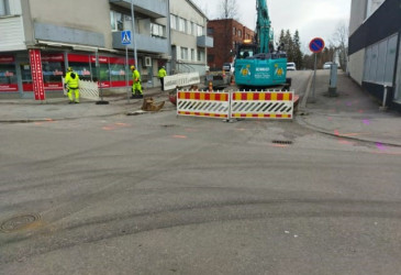 Työmiehiä kadulla