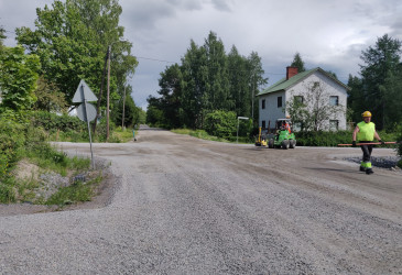 Tietyömaa risteysalueella.