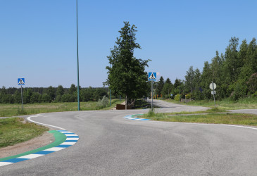 Imatranajon shikaanimutka ja kanttausmaalaukset.