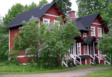 Ritikanrannassa pääsee tutustumaan teollisuustyöväen asuntoihin.