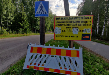 Tornansilta ja ruoppauskoneet.