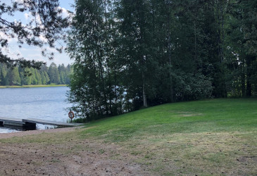 Tulilammen uimaranta.