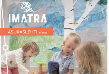 lapsia leikkimässä