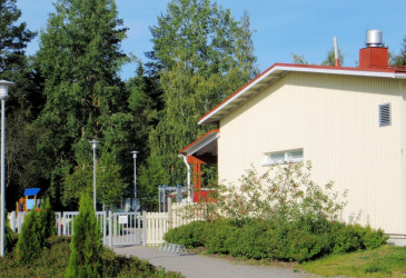 Rakennus ja portti