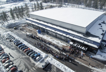 Imatran jäähalli taivaalta kuvattuna