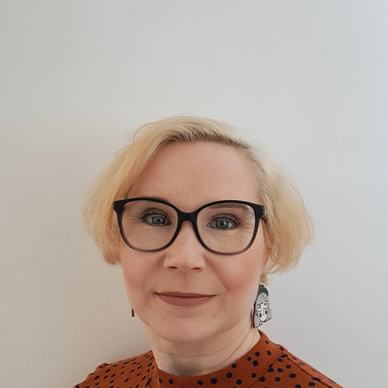 Taina Leskinen.