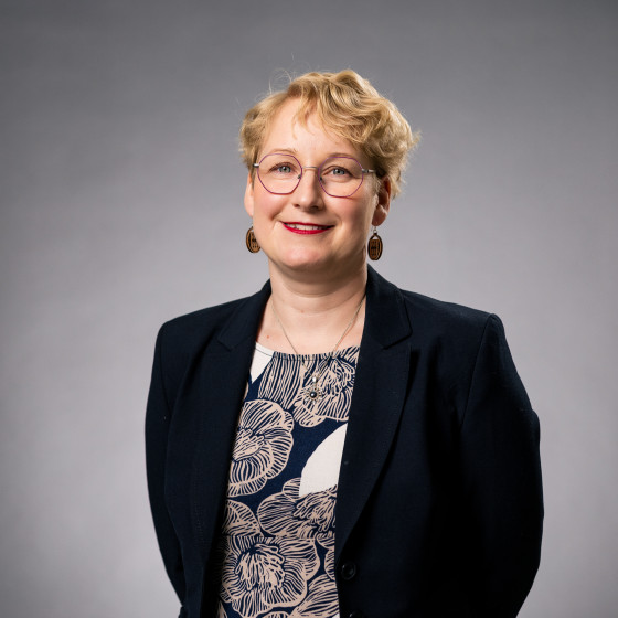 Kuvassa Anna Keskisaari.