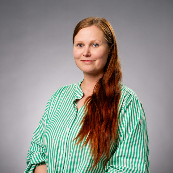 Nainen, ylävartalo.