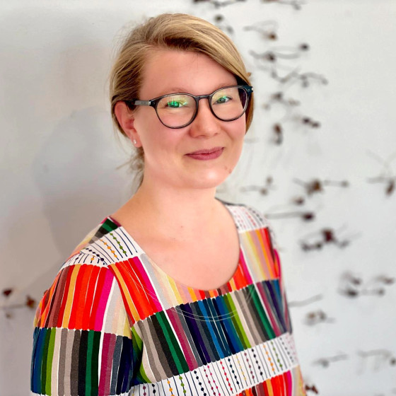 Elisa Mäkelä, piano ja muha