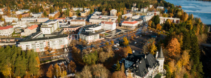 Syksyinen ilmakuva Imatrankoskelta, taustalla Vuoksi.