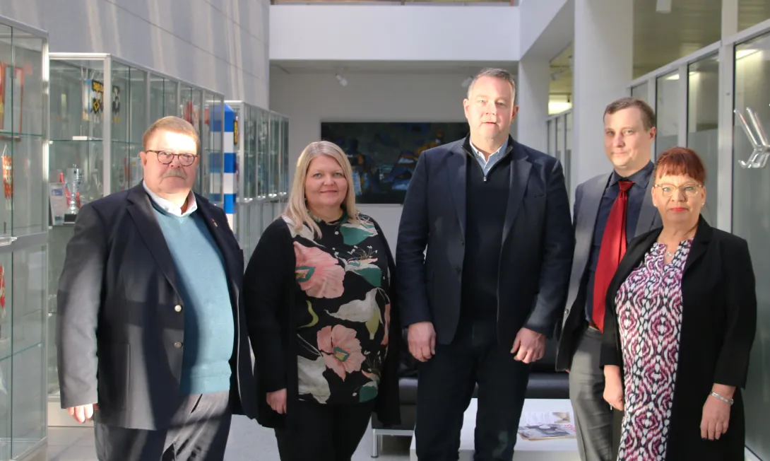 Ilkka Nokelainen, Anna Helminen, CCO Lars Bjørn Larsen Norsk-e-Fuel, Matias Hilden ja Pia Rantanen 4.12.2024-2